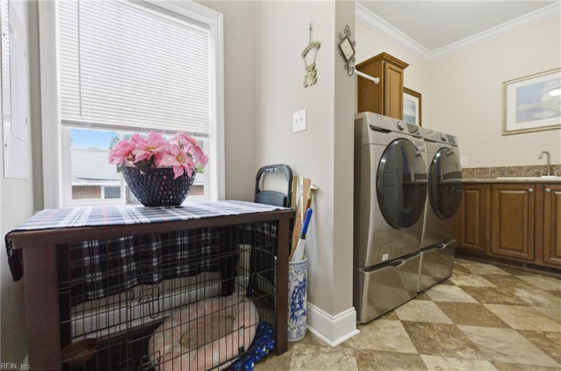 Photo 32 of 50 residential for sale in Chesapeake virginia