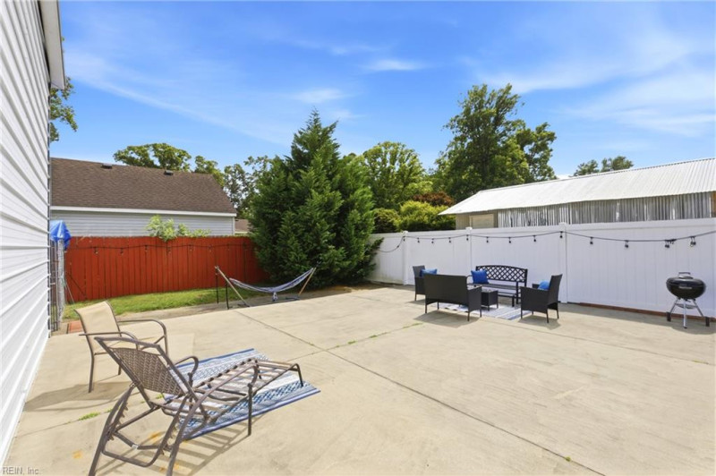 Photo 44 of 50 residential for sale in Chesapeake virginia