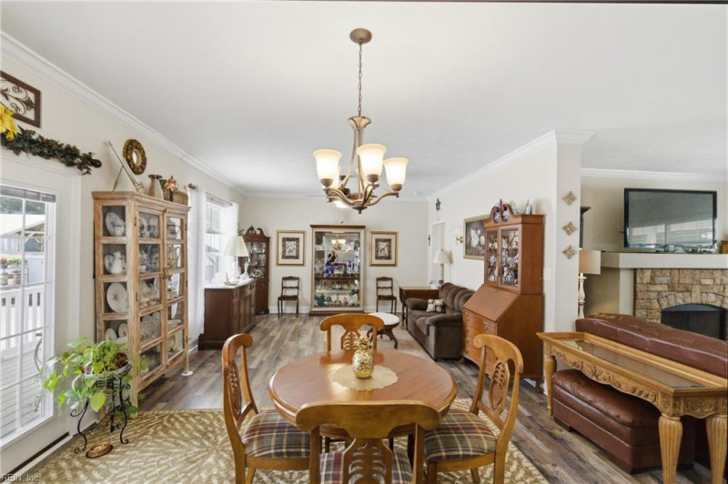 Photo 6 of 50 residential for sale in Chesapeake virginia
