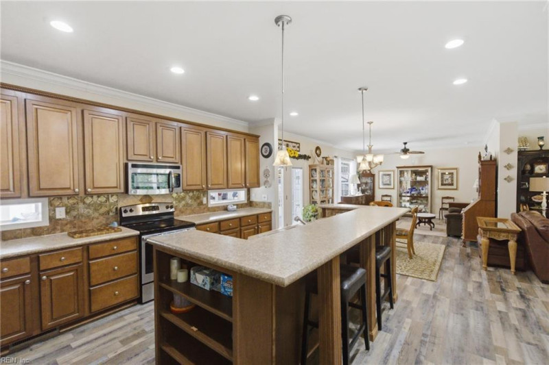 Photo 7 of 50 residential for sale in Chesapeake virginia