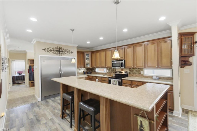 Photo 8 of 50 residential for sale in Chesapeake virginia