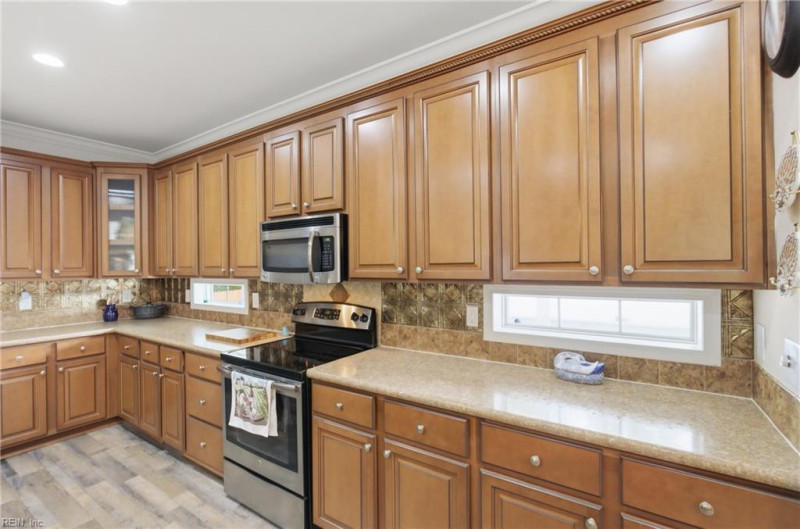 Photo 9 of 50 residential for sale in Chesapeake virginia