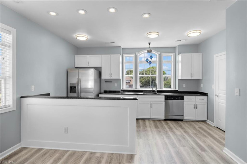 Photo 31 of 50 residential for sale in Norfolk virginia Photo 31 of 50 residential for sale in Norfolk virginia