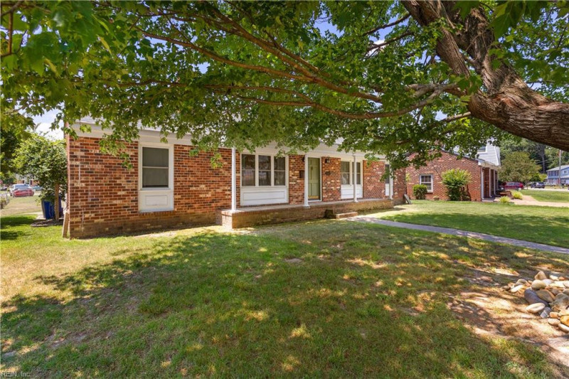 Photo 3 of 21 residential for sale in Newport News virginia