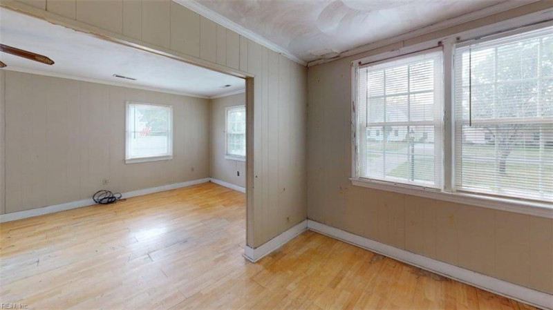 Photo 14 of 50 residential for sale in Norfolk virginia