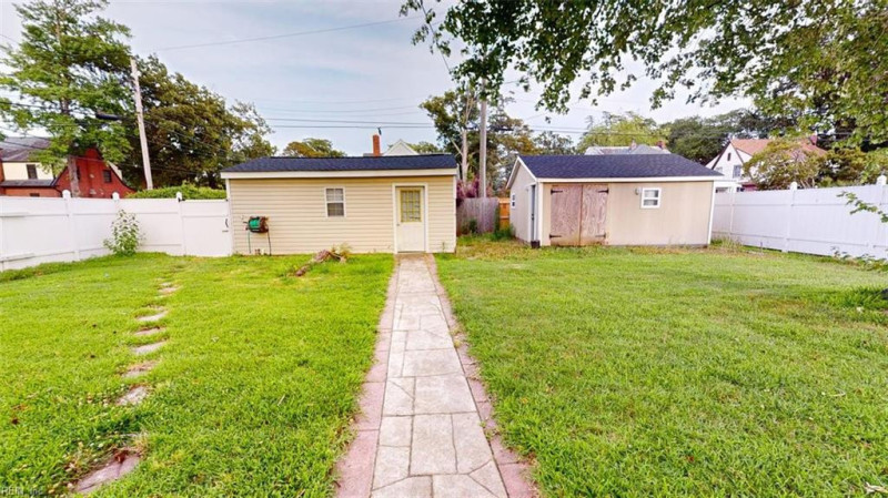 Photo 16 of 50 residential for sale in Norfolk virginia
