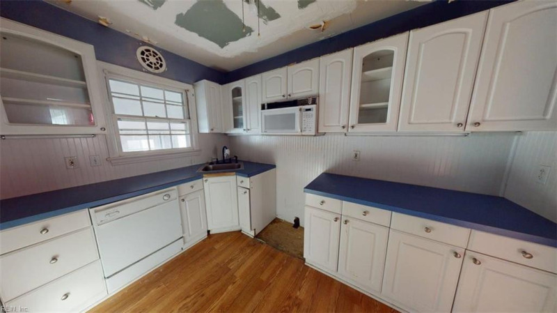 Photo 33 of 50 residential for sale in Norfolk virginia