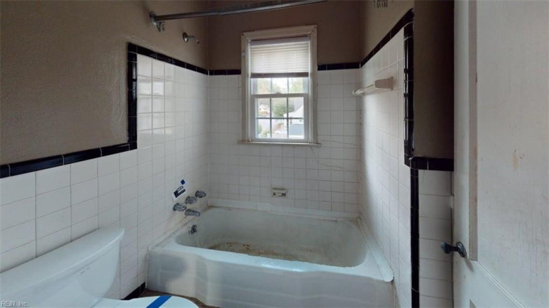 Photo 35 of 50 residential for sale in Norfolk virginia