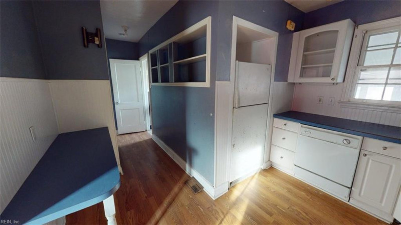 Photo 4 of 50 residential for sale in Norfolk virginia