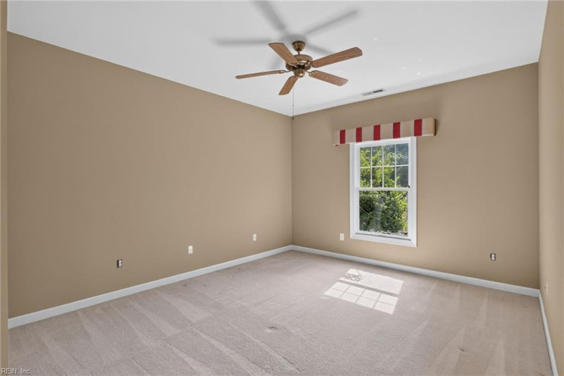 Photo 18 of 37 residential for sale in Chesapeake virginia Photo 18 of 37 residential for sale in Chesapeake virginia