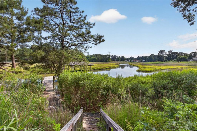 Photo 31 of 37 residential for sale in Chesapeake virginia Photo 31 of 37 residential for sale in Chesapeake virginia