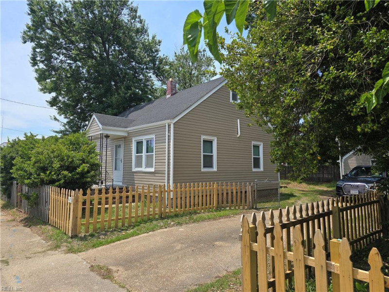 Photo 1 of 43 residential for sale in Norfolk virginia Photo 1 of 43 residential for sale in Norfolk virginia