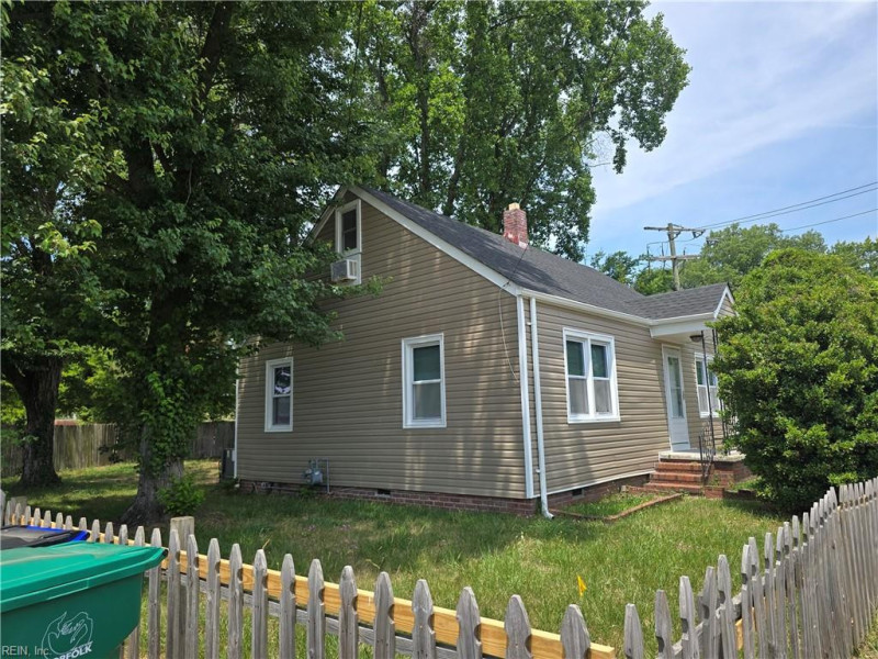 Photo 3 of 43 residential for sale in Norfolk virginia Photo 3 of 43 residential for sale in Norfolk virginia