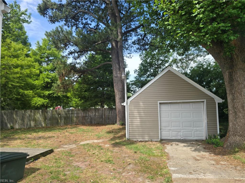 Photo 32 of 43 residential for sale in Norfolk virginia Photo 32 of 43 residential for sale in Norfolk virginia