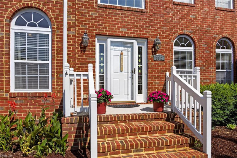Photo 2 of 39 residential for sale in Virginia Beach virginia