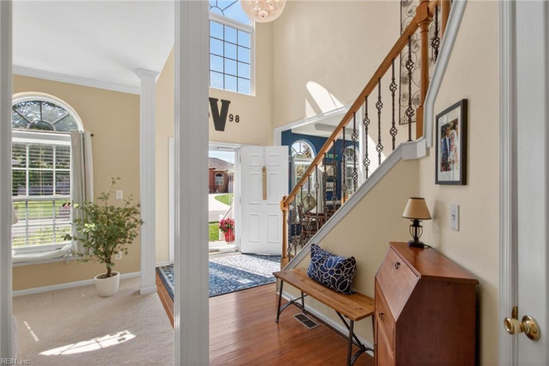 Photo 3 of 39 residential for sale in Virginia Beach virginia