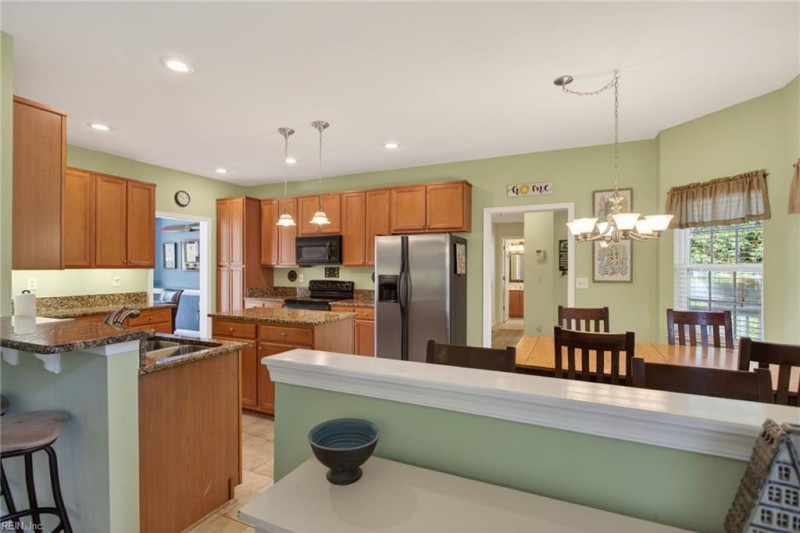 Photo 7 of 39 residential for sale in Virginia Beach virginia