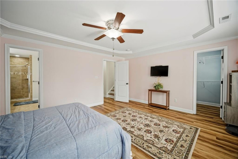 Photo 13 of 46 residential for sale in Virginia Beach virginia