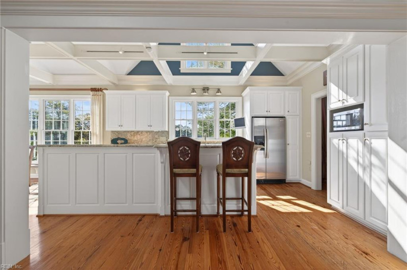 Photo 13 of 46 residential for sale in Suffolk virginia