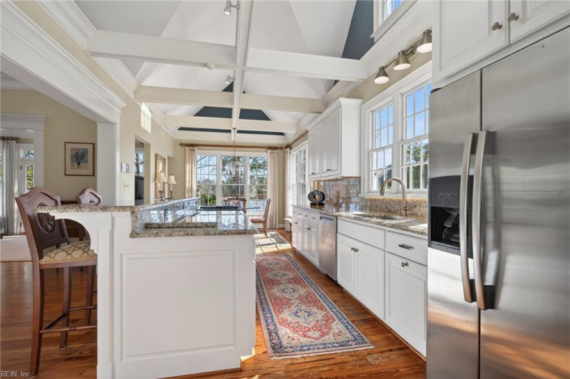 Photo 18 of 46 residential for sale in Suffolk virginia