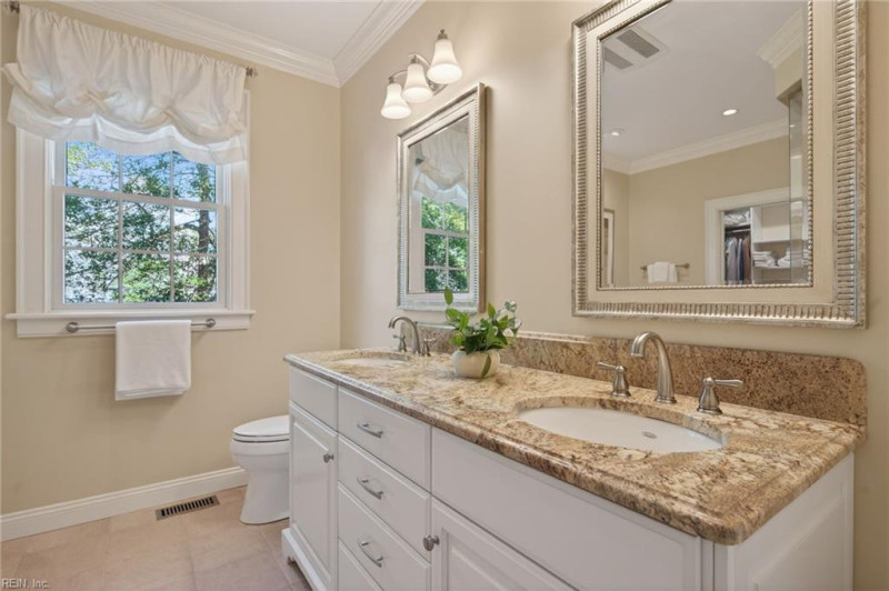 Photo 26 of 46 residential for sale in Suffolk virginia