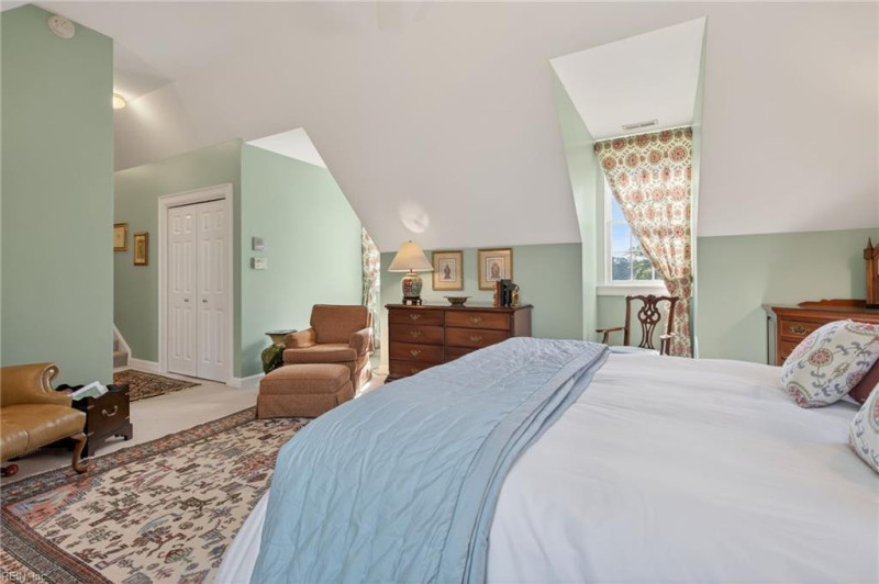 Photo 35 of 46 residential for sale in Suffolk virginia