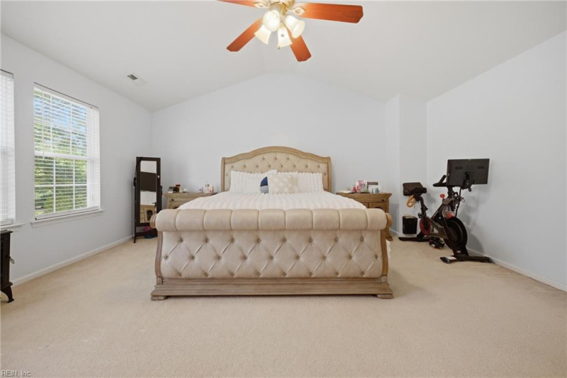 Photo 19 of 44 residential for sale in Suffolk virginia