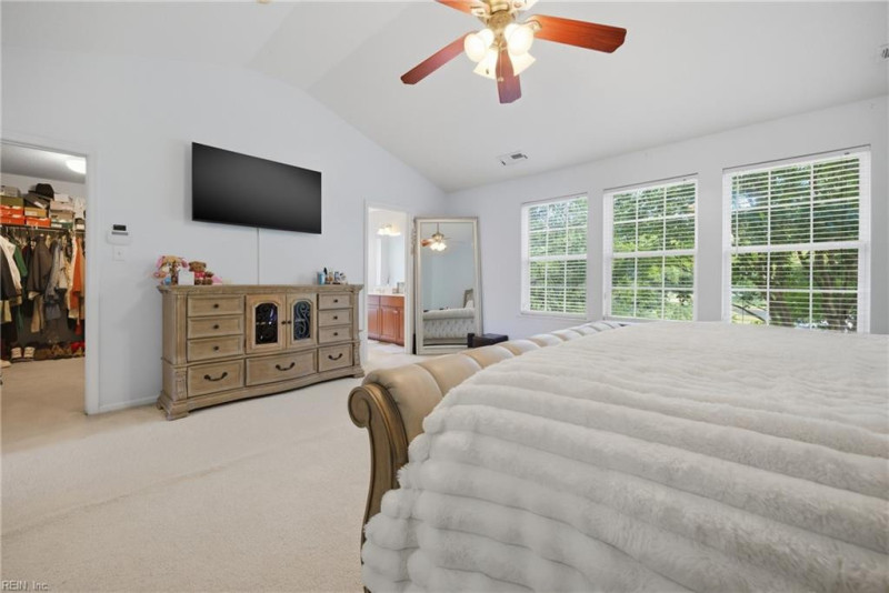 Photo 20 of 44 residential for sale in Suffolk virginia