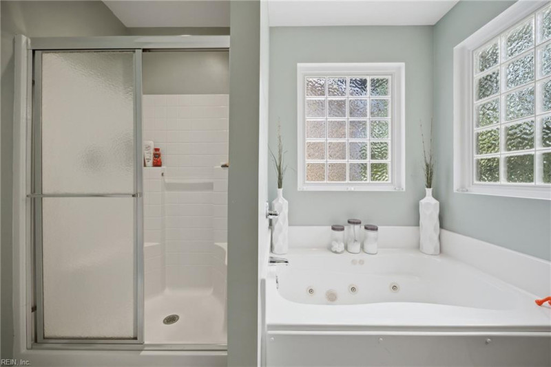 Photo 23 of 44 residential for sale in Suffolk virginia