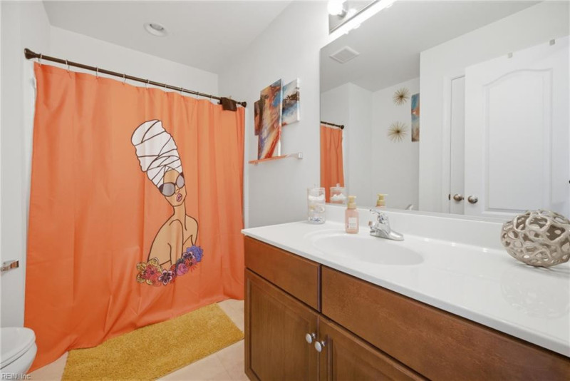 Photo 27 of 44 residential for sale in Suffolk virginia