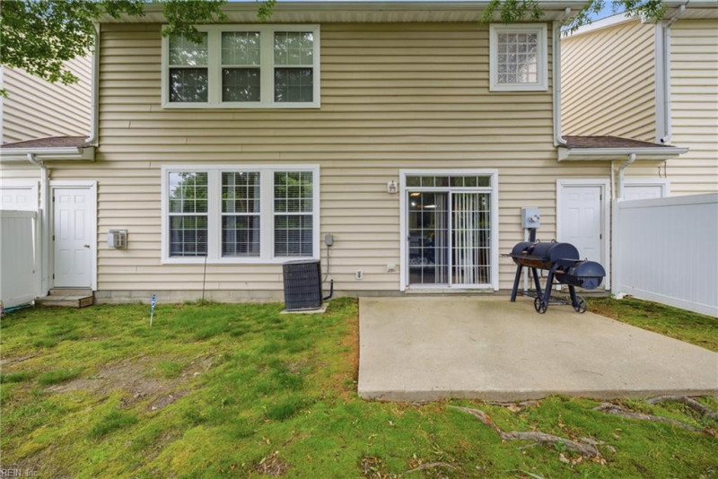 Photo 30 of 44 residential for sale in Suffolk virginia