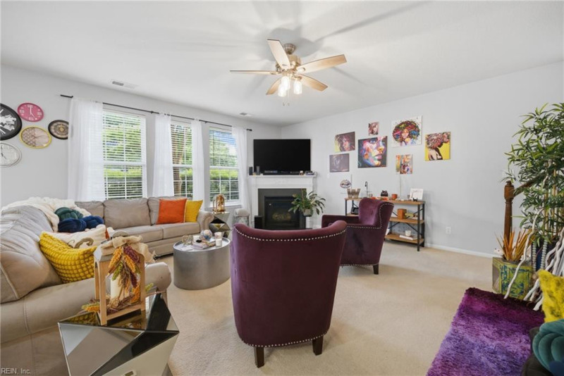 Photo 5 of 44 residential for sale in Suffolk virginia