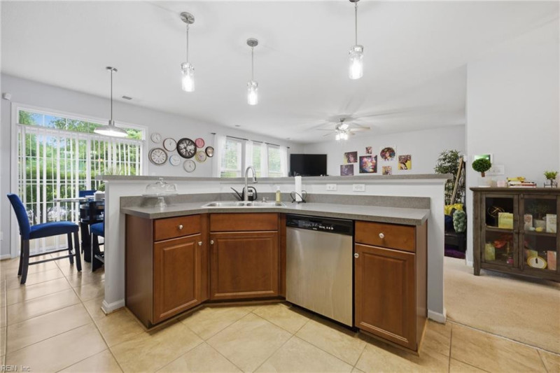 Photo 7 of 44 residential for sale in Suffolk virginia
