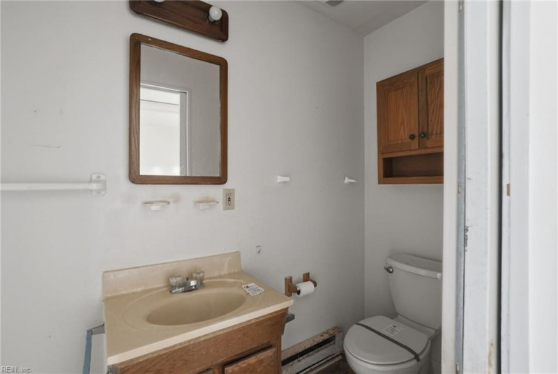Photo 28 of 50 residential for sale in Chesapeake virginia