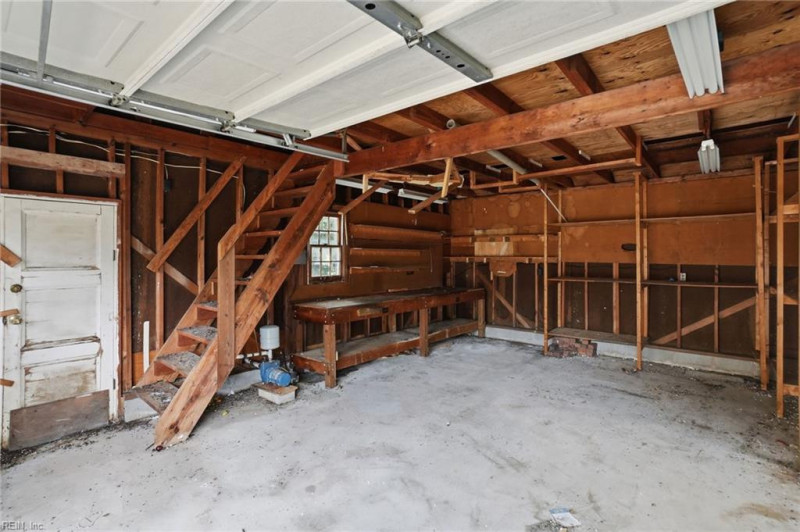 Photo 41 of 50 residential for sale in Chesapeake virginia