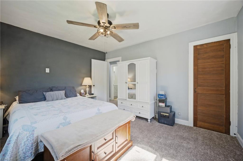 Photo 12 of 43 residential for sale in Norfolk virginia