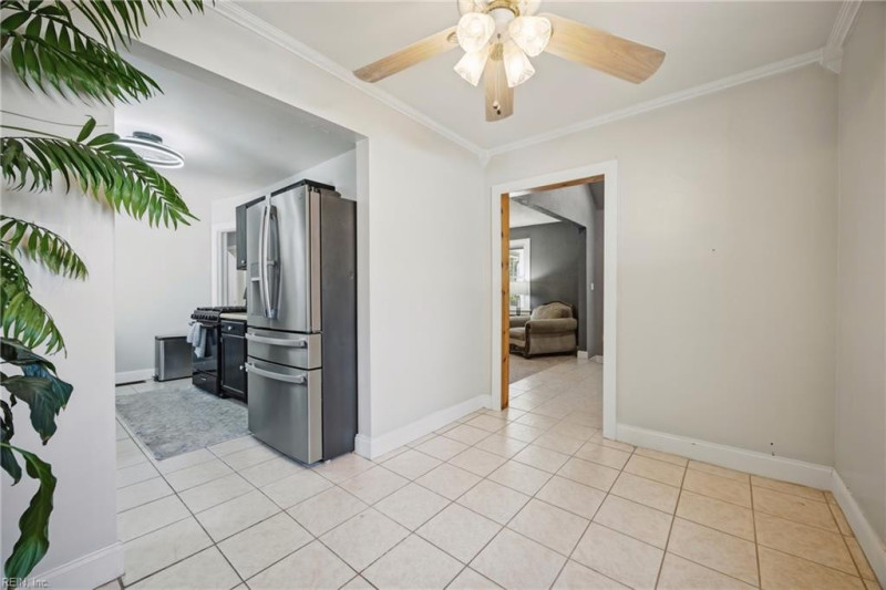 Photo 19 of 43 residential for sale in Norfolk virginia