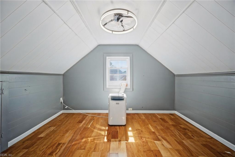 Photo 21 of 43 residential for sale in Norfolk virginia
