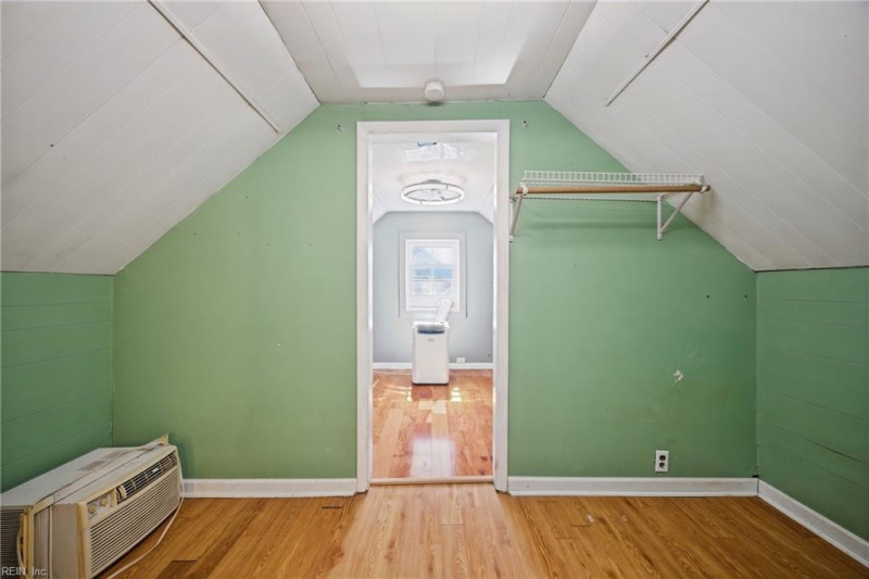 Photo 22 of 43 residential for sale in Norfolk virginia