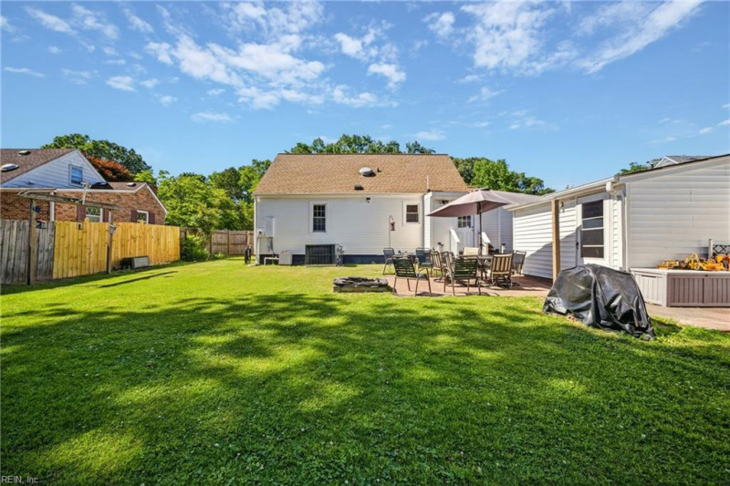 Photo 31 of 43 residential for sale in Norfolk virginia