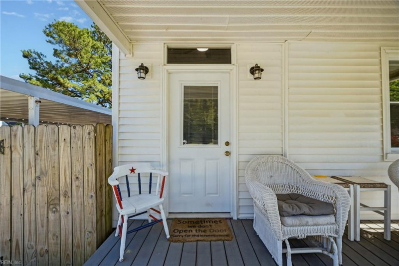 Photo 4 of 43 residential for sale in Norfolk virginia