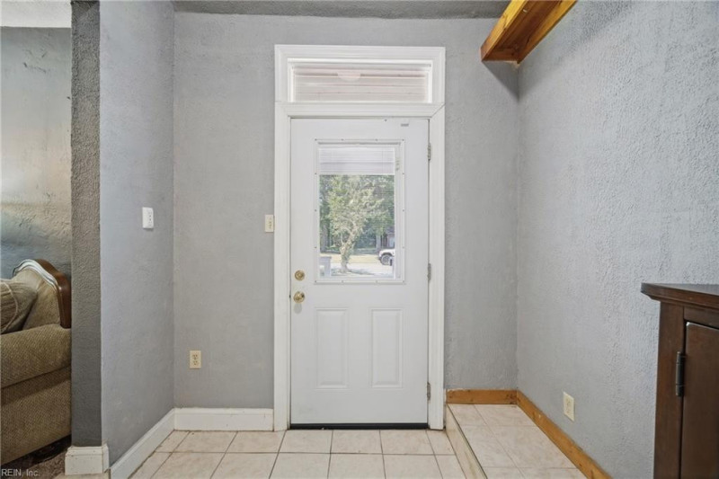Photo 5 of 43 residential for sale in Norfolk virginia