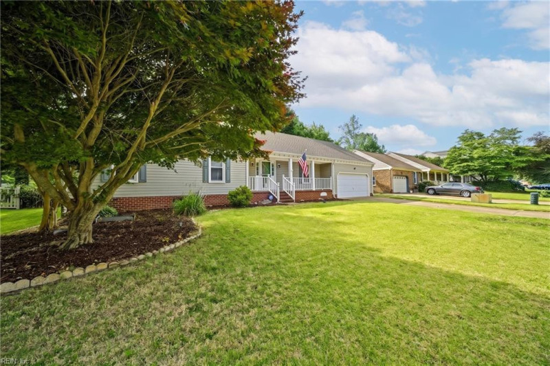 Photo 15 of 44 residential for sale in Chesapeake virginia