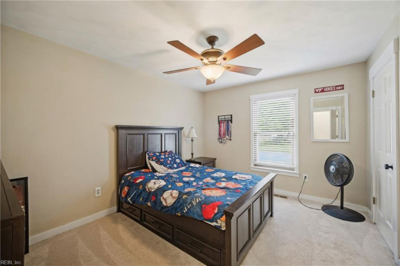 Photo 16 of 44 residential for sale in Chesapeake virginia
