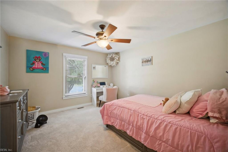 Photo 20 of 44 residential for sale in Chesapeake virginia