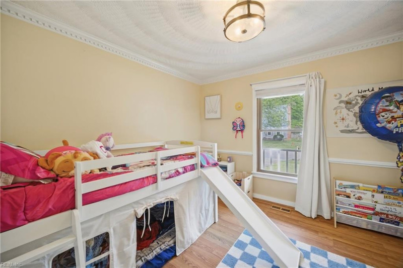 Photo 22 of 44 residential for sale in Chesapeake virginia