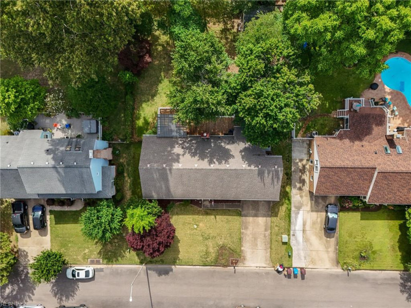 Photo 33 of 44 residential for sale in Chesapeake virginia