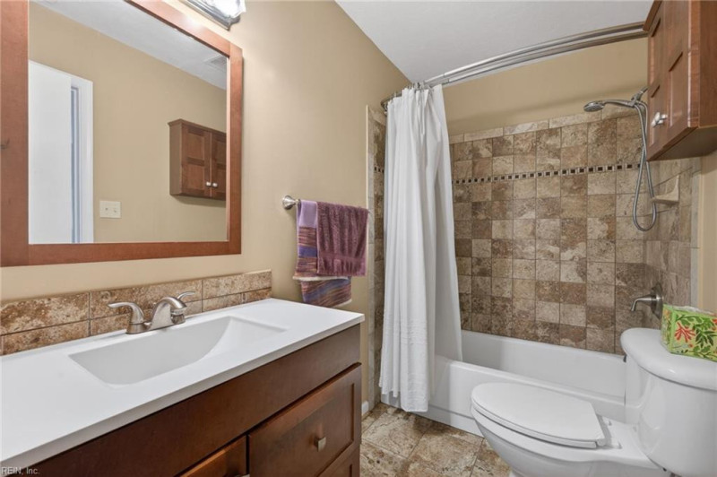 Photo 12 of 22 residential for sale in Virginia Beach virginia