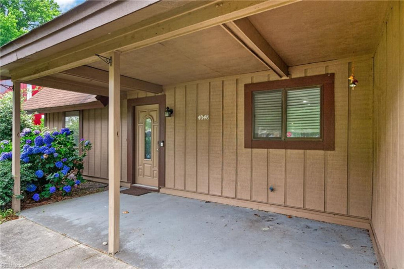 Photo 3 of 22 residential for sale in Virginia Beach virginia
