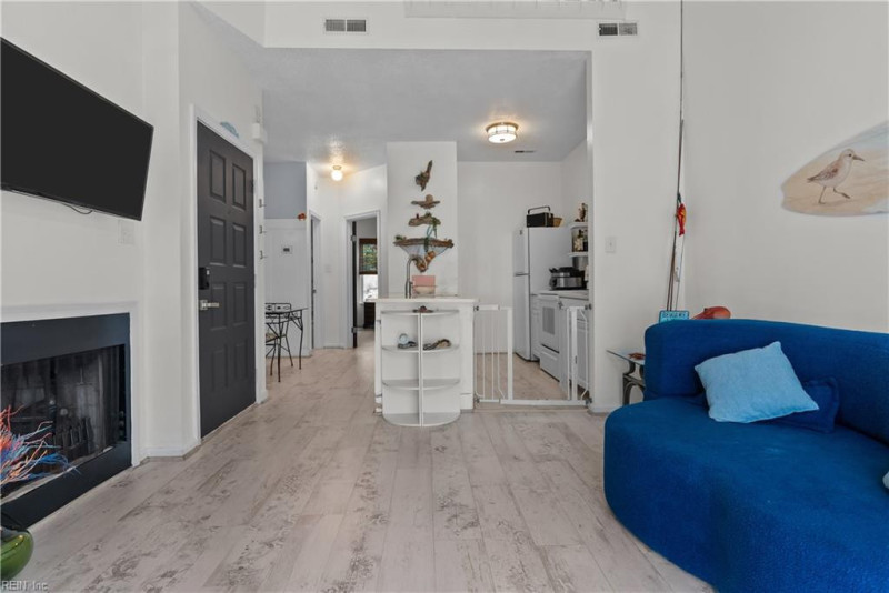 Photo 3 of 29 residential for sale in Norfolk virginia Photo 3 of 29 residential for sale in Norfolk virginia